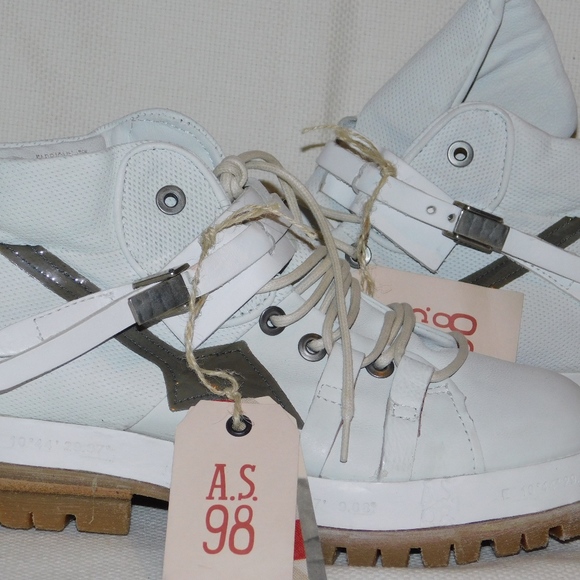 A.S. 98 Bruce Bruce